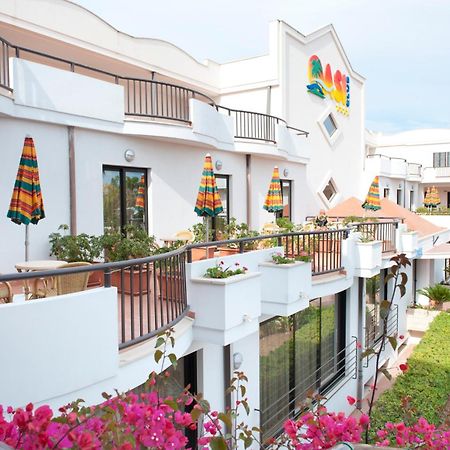 Oasiclub Hotel Vieste Bagian luar foto