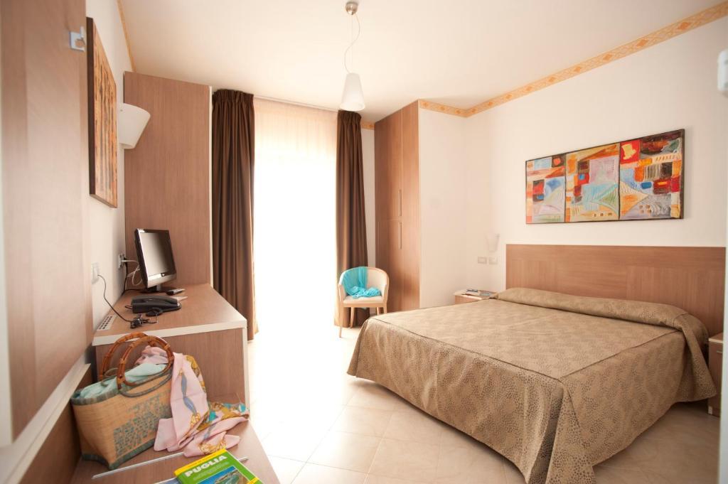 Oasiclub Hotel Vieste Ruang foto