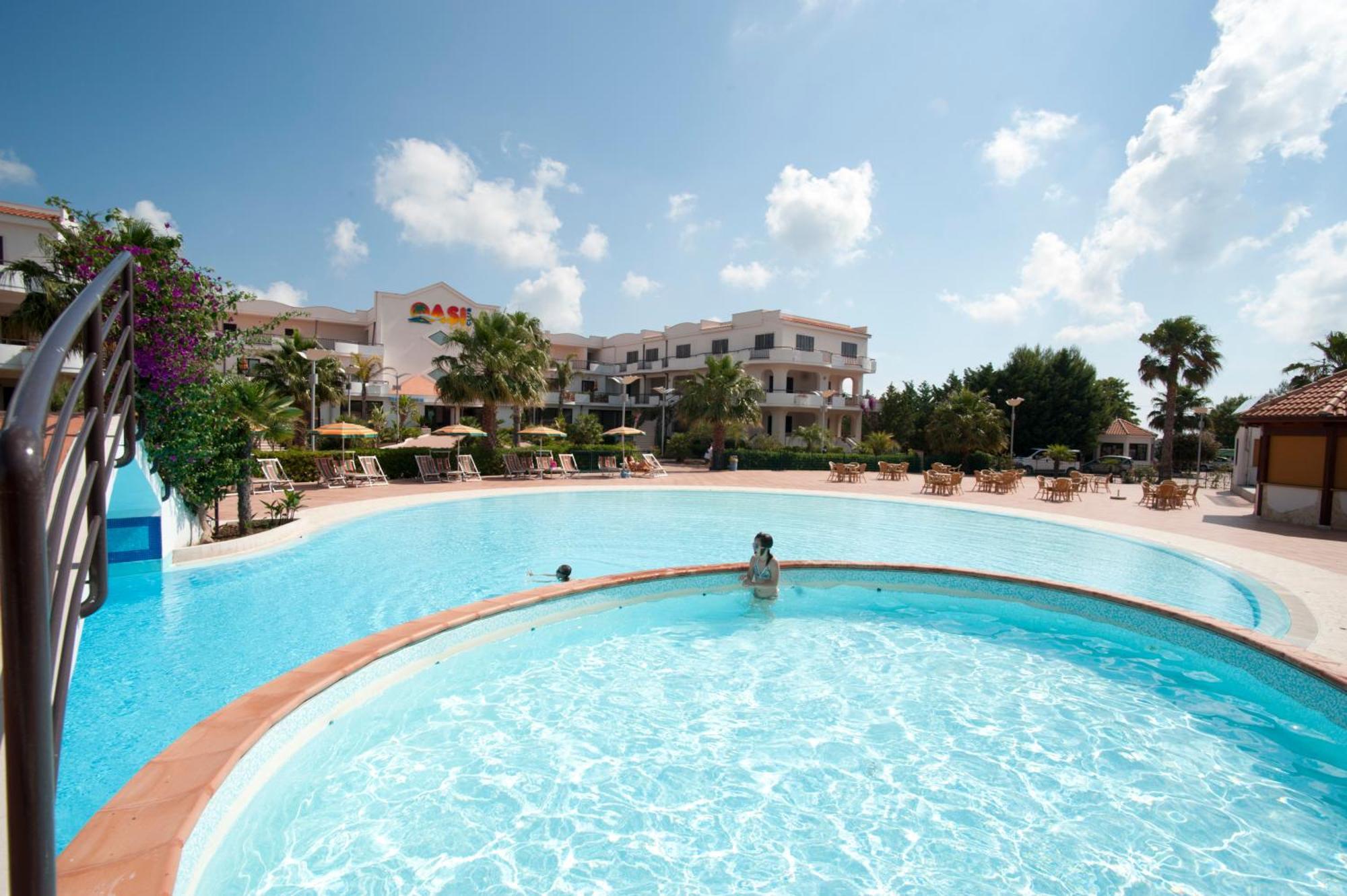 Oasiclub Hotel Vieste Bagian luar foto