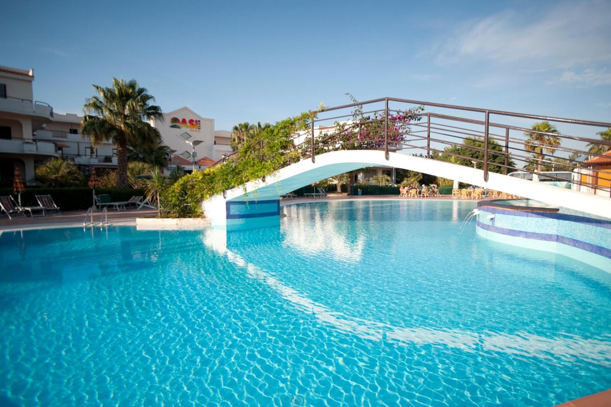 Oasiclub Hotel Vieste Bagian luar foto