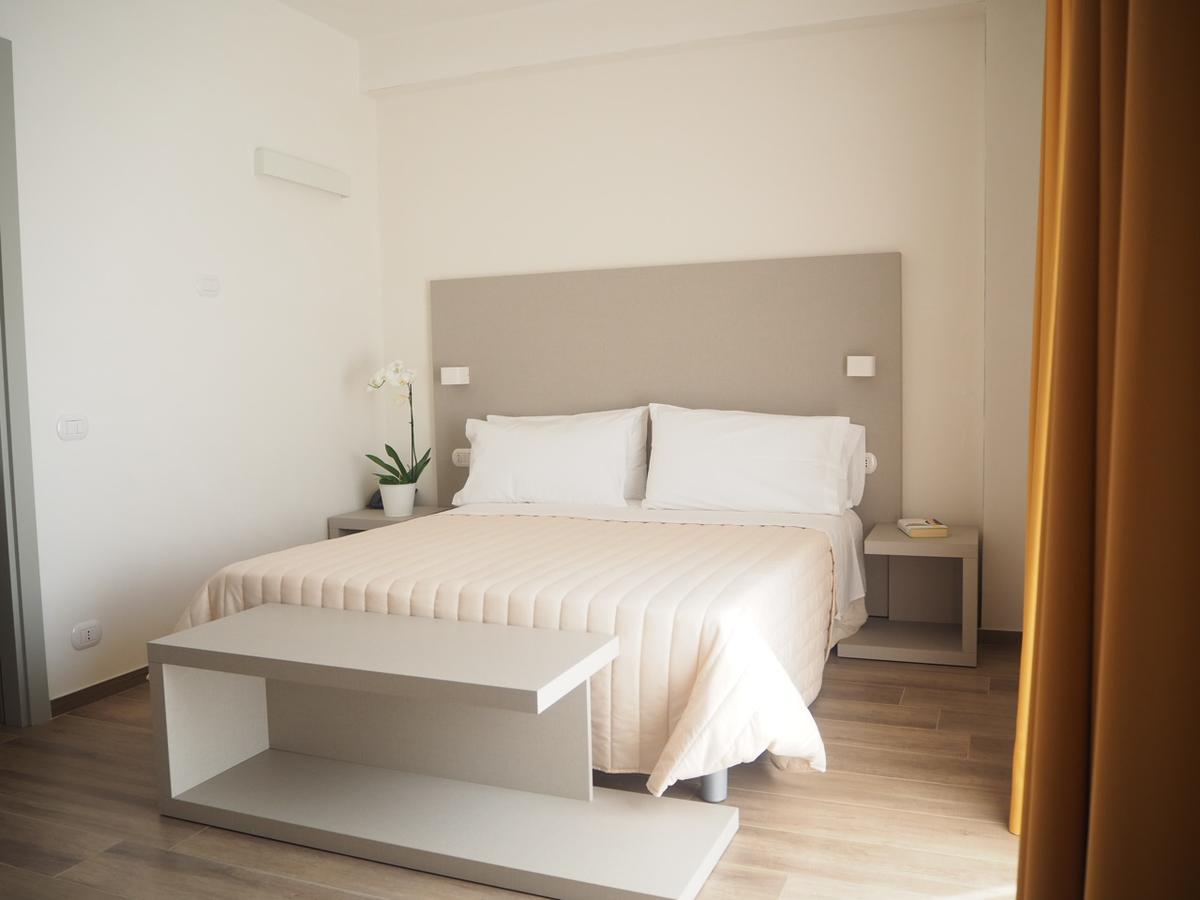 Oasiclub Hotel Vieste Bagian luar foto