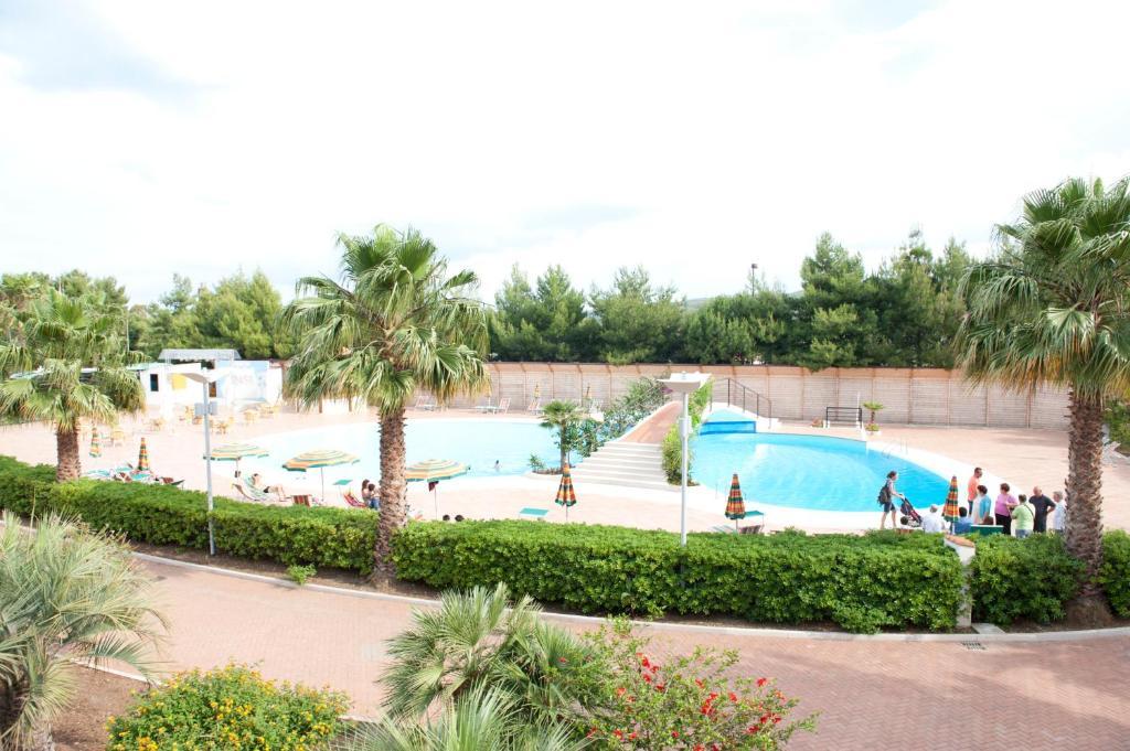 Oasiclub Hotel Vieste Bagian luar foto