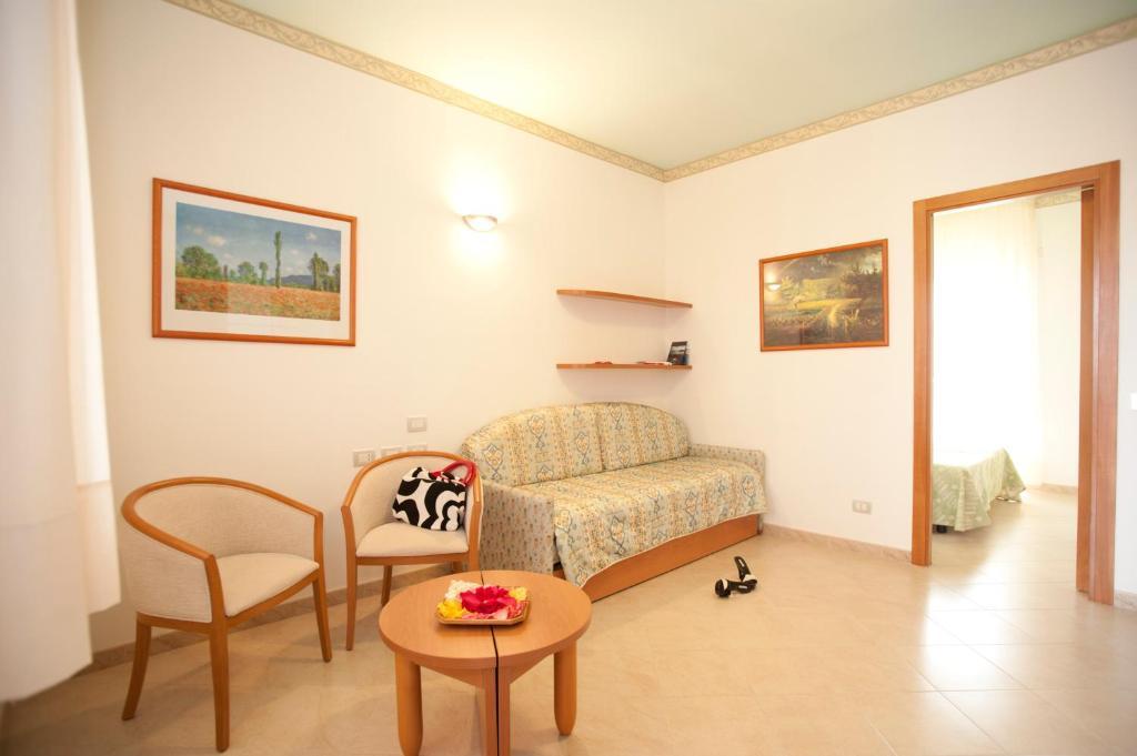 Oasiclub Hotel Vieste Ruang foto