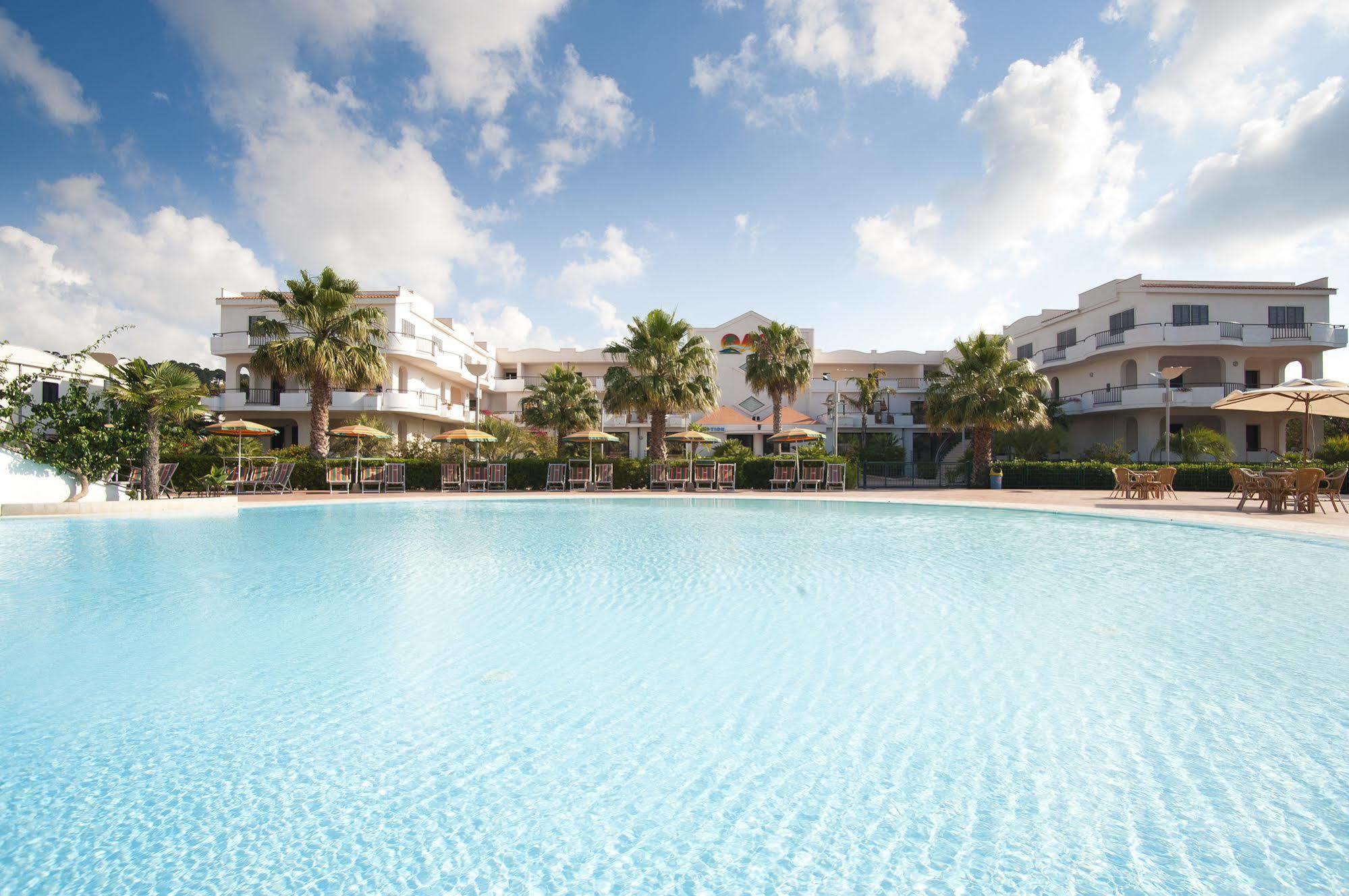 Oasiclub Hotel Vieste Bagian luar foto