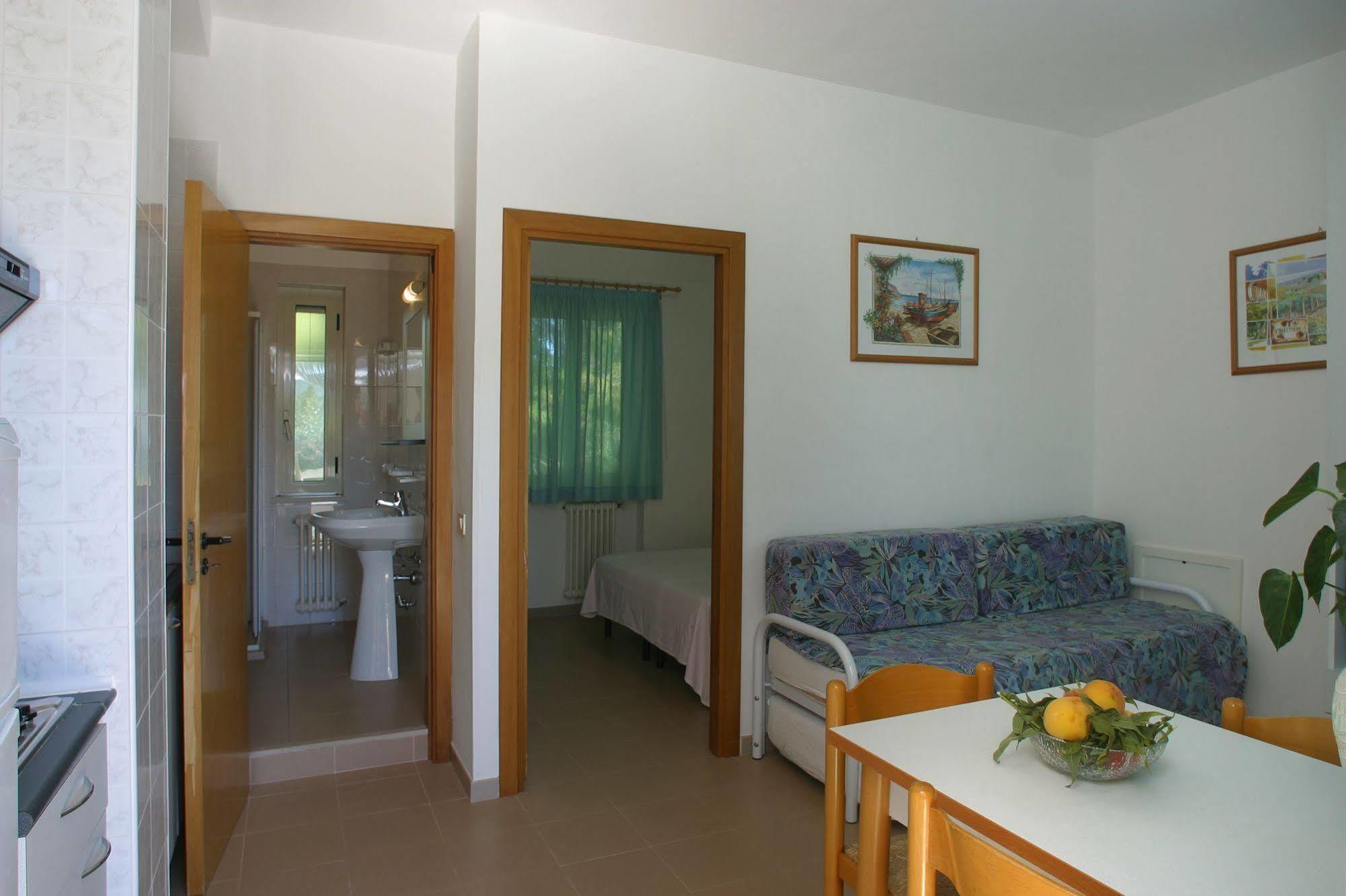 Oasiclub Hotel Vieste Bagian luar foto
